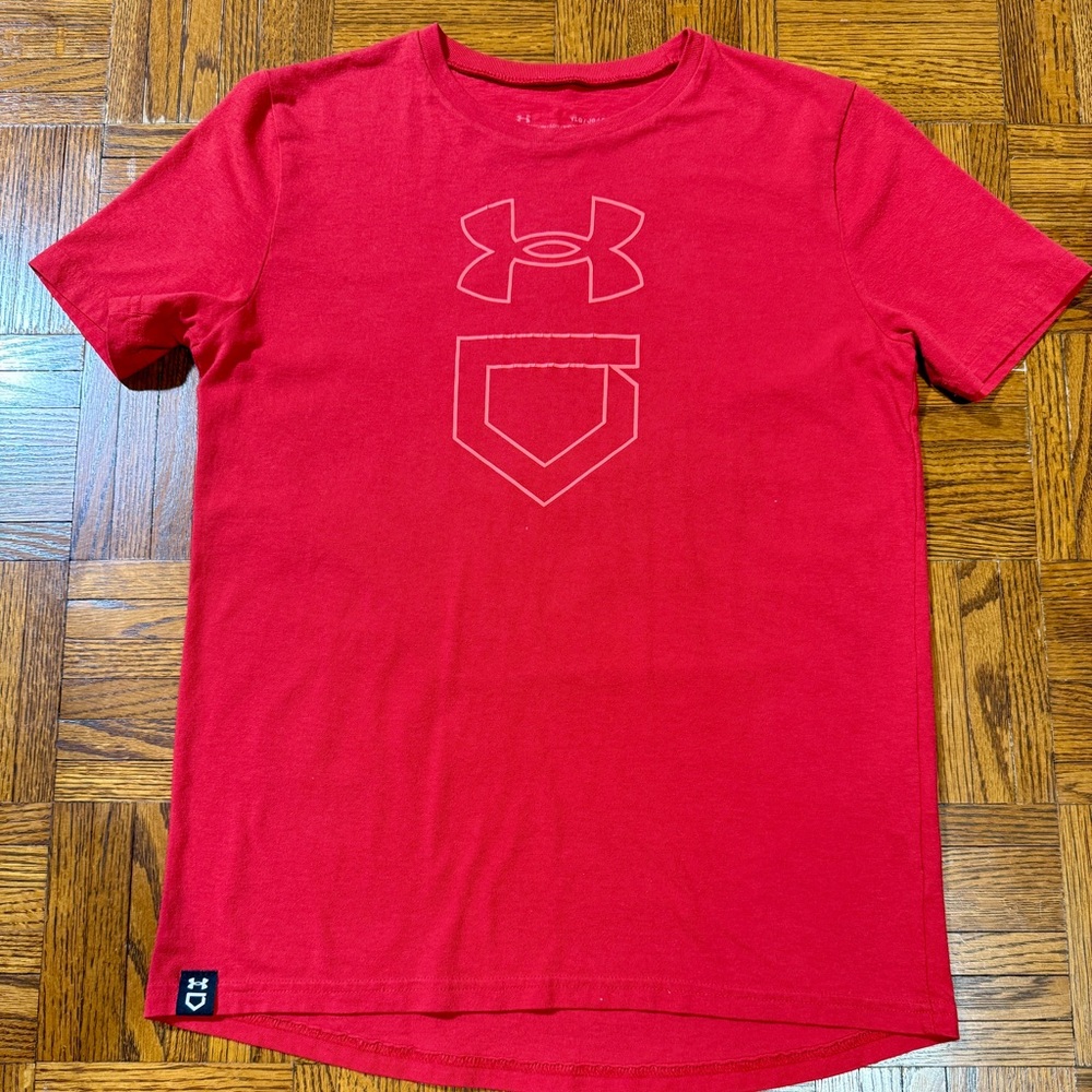 Under Armour Red Short Sleeve Tee